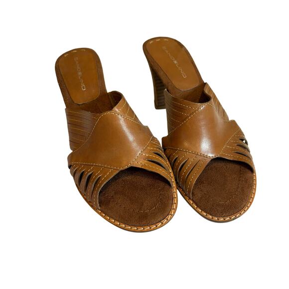 Bandolino Shoes - Women's Bandolino Tan Leather 3" Stacked Heel Sandals Size 7M